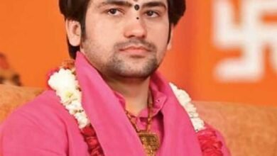 shastri धीरेंद्र शास्त्री ने दिया बड़ा बयान, इल्तिजा को ‘मूर्ख’ बताते हुए अपने दिमाग का इलाज कराने की नसीहत दे दी