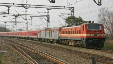 train 4 1 प्रयागराज महाकुंभ के लिए एमपी- सीजी से चल रही 5 स्पेशल ट्रेनें
