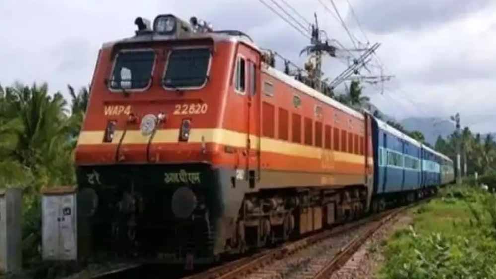 अयोध्या कैंट रेलवे स्टेशन पर यार्ड रिमाडलिंग कार्य के चलते भोपाल रेल मंडल से होकर गुजरने वाली 12 ट्रेनों के रूट में बदलाव किया 1 train A 49 1 अयोध्या कैंट रेलवे स्टेशन पर यार्ड रिमाडलिंग कार्य के चलते भोपाल रेल मंडल से होकर गुजरने वाली 12 ट्रेनों के रूट में बदलाव किया