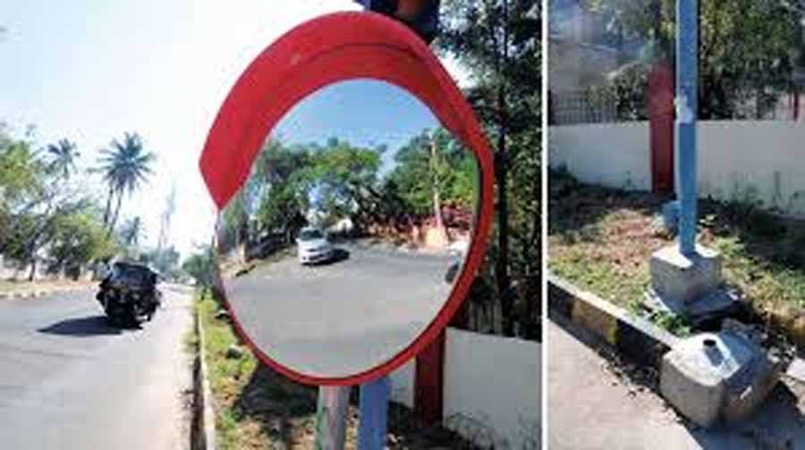 1 289 सड़क सुरक्षा माह परवाह के अंतर्गत दुर्घटना संभावित स्थान पर लगाए गए सोलर ब्लिंकर एवं कन्वैक्स मिरर