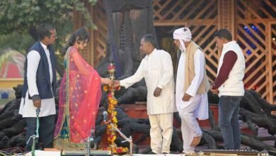 1 482 देशज समारोह में हुई बुंदेलखंड जनपद के लोकगीतो की प्रस्तुति
