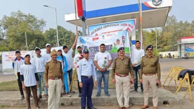 1 636 राष्ट्रीय सड़क सुरक्षा माह के तहत उमरिया पुलिस का जागरूकता अभियान