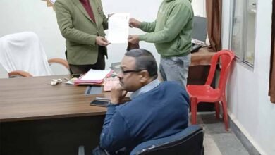 1 802 जिला संयोजक अग्रवाल किसानों की मूलभूत समस्याओं को लेकर अपर कलेक्टर से मिले