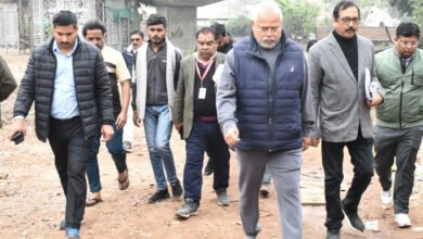 13A 12 ऊर्जा मंत्री तोमर ने सिविल अस्पताल हजीरा तथा एलिवेटेड रोड का किया निरीक्षण