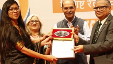 16A78 रतलाम मंडल के तीन अधिकारियों समेत 17 रेलकर्मी विशिष्ट रेल सेवा पुरस्कार से सम्मानित