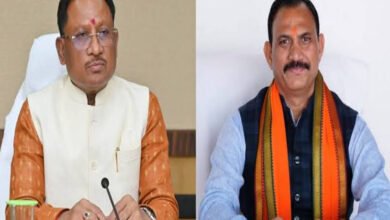1A 10 मुख्यमंत्री की पहल पर प्रदेश में स्वास्थ्य सेवाओं को सुदृढ़ करने 7 विशेषज्ञ चिकित्सकों व 35 चिकित्सा अधिकारियों के संविदा नियुक्ति आदेश जारी