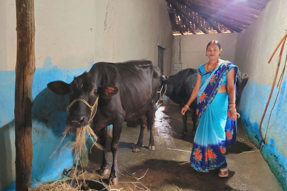 लखपति दीदी रूणा गुप्ता गांव की महिलाओं को कर रहीं प्रेरित 1 1A 23 लखपति दीदी रूणा गुप्ता गांव की महिलाओं को कर रहीं प्रेरित