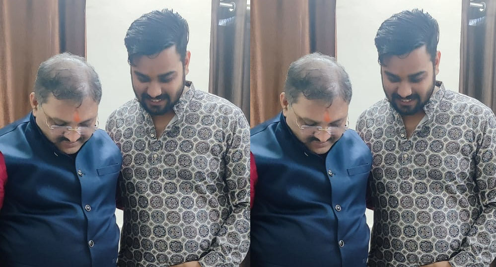 20A 74 सांसद संतोष पांडेय से मिले भाजपा कार्यकर्ता, बोले जमानत पर चल रहे अपराधियों को न दें टिकट