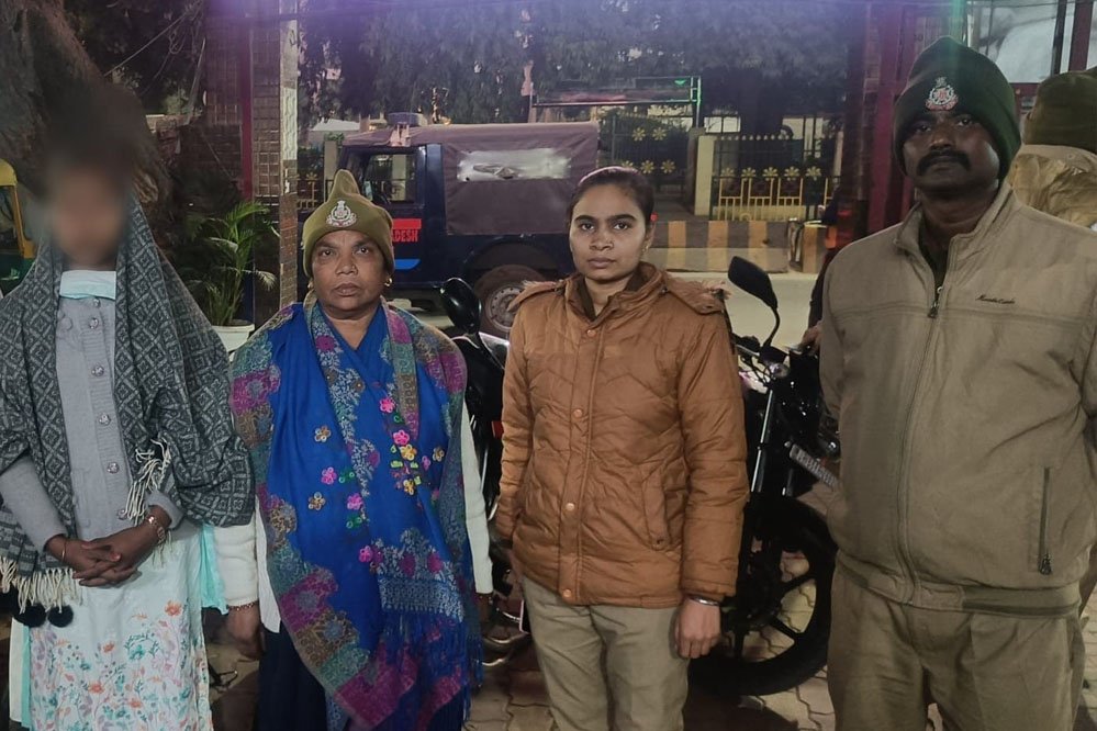घर से बिना बताए निकली लापता नवयुवती को कोतवाली अनूपपुर पुलिस ने बनारस से किया दस्तयाब 1 21A 48 घर से बिना बताए निकली लापता नवयुवती को कोतवाली अनूपपुर पुलिस ने बनारस से किया दस्तयाब
