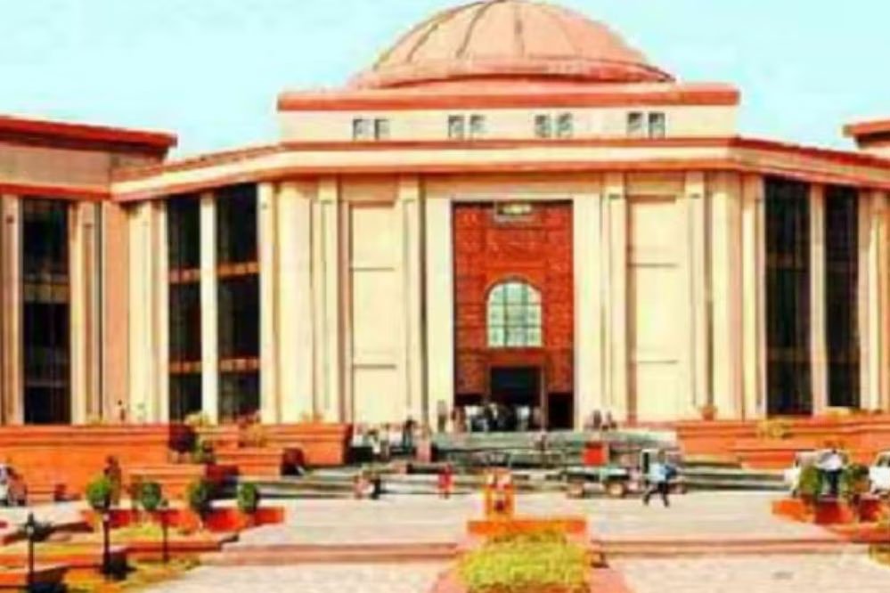 छत्तीसगढ़ हाईकोर्ट ने जबरन यौन संबंध से गर्भवती हुई नाबालिग की अबॉर्शन कराने की इजाजत दी 1 3A 56 छत्तीसगढ़ हाईकोर्ट ने जबरन यौन संबंध से गर्भवती हुई नाबालिग की अबॉर्शन कराने की इजाजत दी