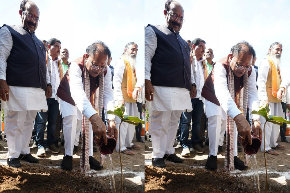 वसुधैव कुटुम्बकं और देशभक्ति का पाठ पढ़ाती है हमारी सनातन परम्परा : मुख्यमंत्री विष्णुदेव साय 1 3A 9 वसुधैव कुटुम्बकं और देशभक्ति का पाठ पढ़ाती है हमारी सनातन परम्परा : मुख्यमंत्री विष्णुदेव साय