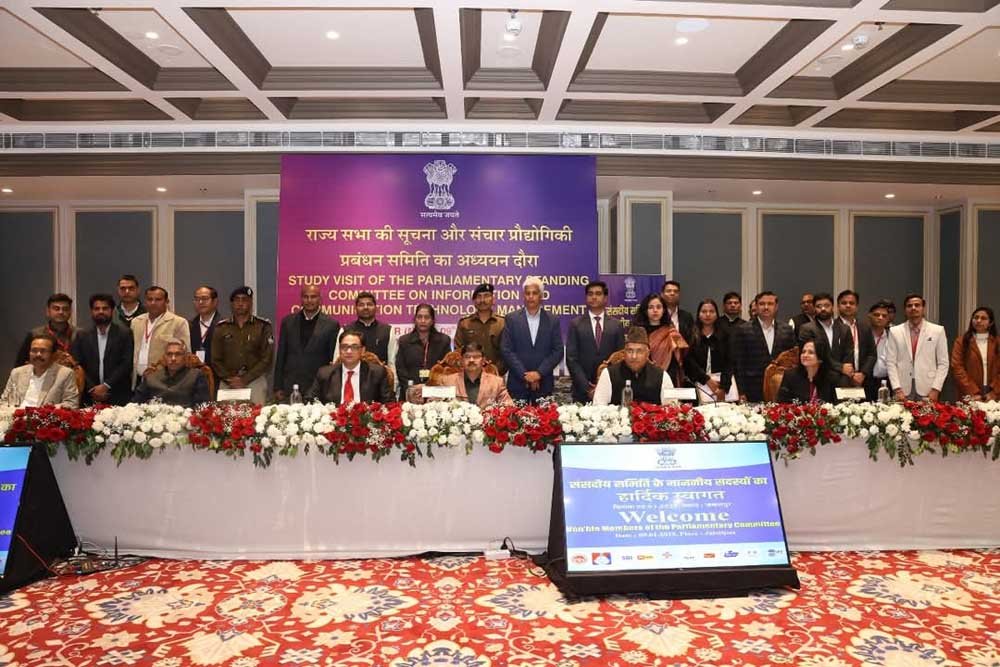 जबलपुर में हुईं संसद की संचार और सूचना प्रौद्योगिकी स्थायी समिति की बैठकें 1 4 2 जबलपुर में हुईं संसद की संचार और सूचना प्रौद्योगिकी स्थायी समिति की बैठकें