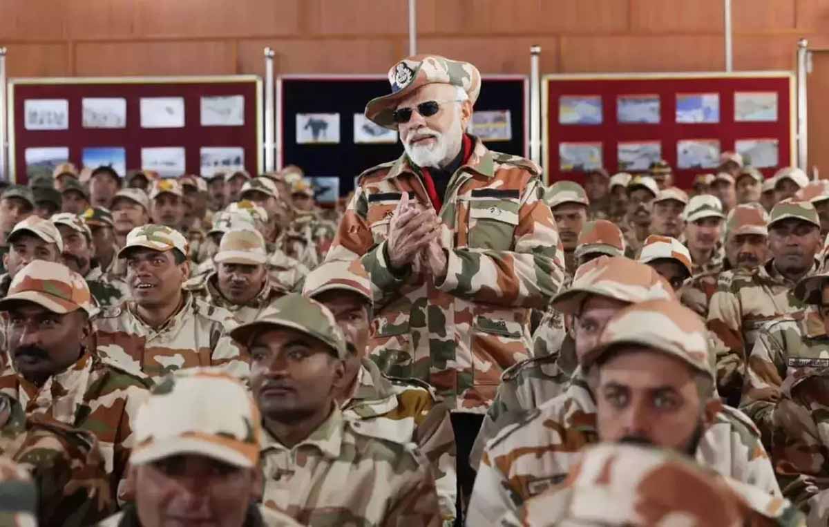 77th Army Foundation Day: पीएम मोदी बोले - सेना के 'अदम्य साहस और बलिदान' पर गर्व 1 77th Army Foundation Day