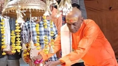 maruti खंडवा जिले की भामगढ़ मस्जिद में बरसों तक इमाम रहे इकबाल अली के पुत्र आले मुस्तफा चिश्ती ने सनातन धर्म स्वीकार किया