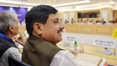 mohan 8A 1 1 औद्योगिक विकास के साथ युवाओं को रोजगार देना हमारी प्राथमिकता: मुख्यमंत्री डॉ. यादव