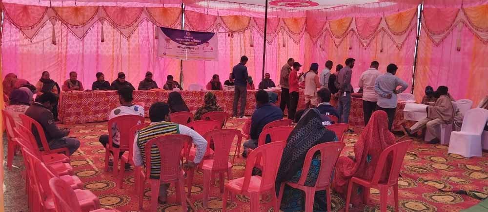 जनकल्याण शिविरों में आमजनता के आवेदनों का हो रहा निराकरण 1 reewa com2 जनकल्याण शिविरों में आमजनता के आवेदनों का हो रहा निराकरण