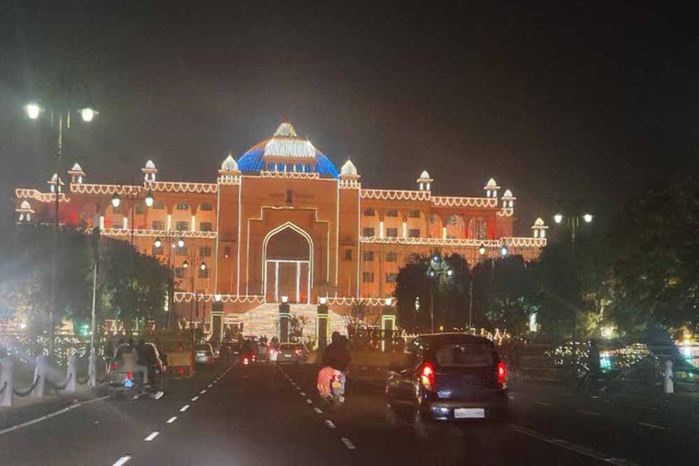 roshni गणतंत्र दिवस पर शासकीय भवनों पर की जाएगी रोशनी