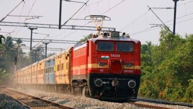 train india86 1 3 महाकुंभ :भोपाल मंडल से गुजरने वाली आठ ट्रेनों को नैनी स्टेशन पर दिया अस्थाई हाल्ट