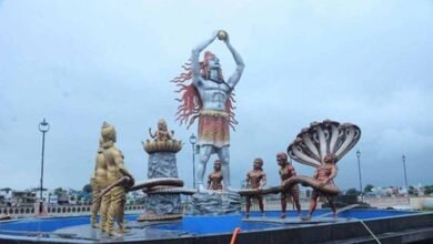 ujain प्रयागराज महाकुंभ में भगवान महाकाल की नगरी उज्जैन का खूब यशगान हो रहा, दिखा कला और संस्कृति के दर्शन