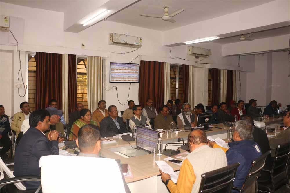 जिला निर्वाचन अधिकारी ने की प्रेस कान्फ्रेंस, नामावली पुनरीक्षण का किया गया प्रकाशन 1 uma जिला निर्वाचन अधिकारी ने की प्रेस कान्फ्रेंस, नामावली पुनरीक्षण का किया गया प्रकाशन
