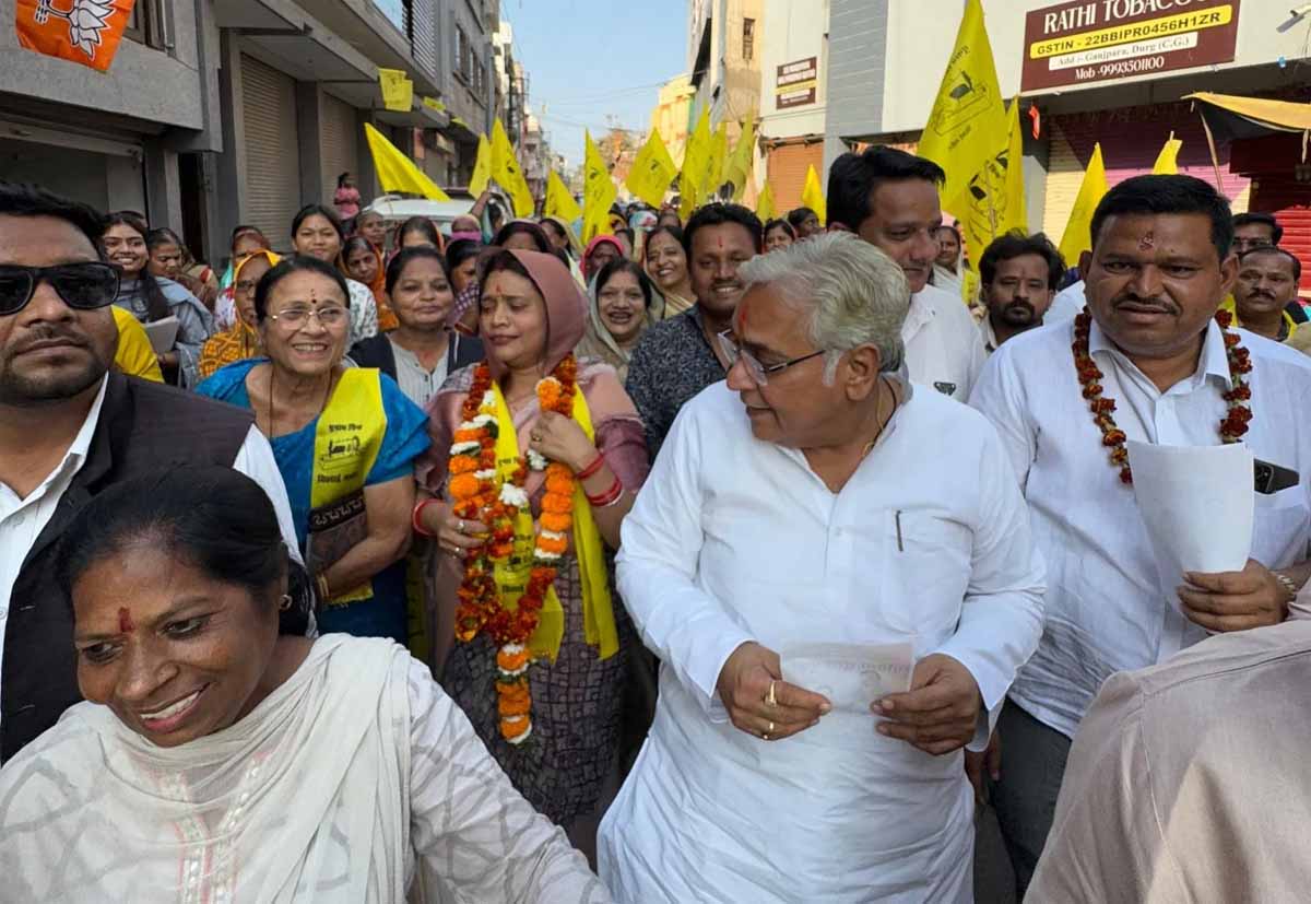 CG News: शहर का एक ऐसा प्रमुख वार्ड जहाँ, वार्ड वासी मांग रहे है प्रत्याशी के लिए वोट 1 CG News