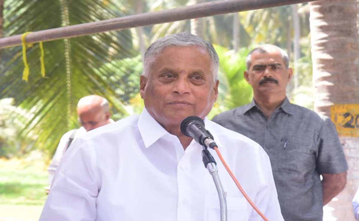 CG News: केंद्रीय राज्य मंत्री सोमन्ना ने कोंडागांव जिले का किया दौरा, किसानों से किया संवाद 1 CG News