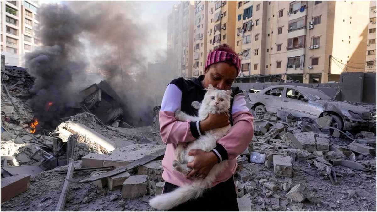 Israel Gaza War: इजरायली सेना ने जारी किया उत्तरी गाजा पट्टी को खाली करने का आदेश, एयरस्ट्राइक में 300 से ज्यादा मौतें 1 Israel Gaza War