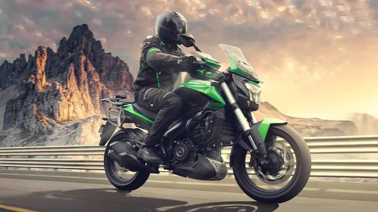 Bajaj Dominar 400 का नया मॉडल: फीचर्स में बड़ा बदलाव, ब्लूटूथ कनेक्टिविटी और डिजिटल क्लस्टर का कमाल 1 Bajaj Dominar