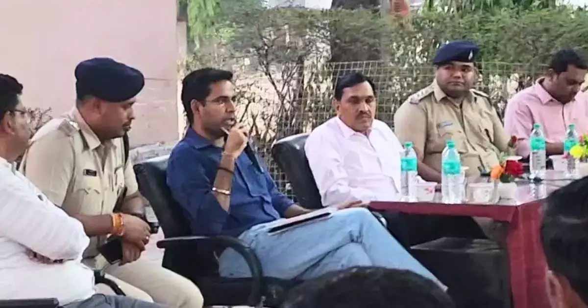 MP News: बड़वानी SDM की चेतावनी-‘RAMNAVMI पर माहौल बिगाड़ा तो दोबारा सूरज-चांद नहीं देख पाएंगे’ 1 MP News SDM ‘RAMNAVMI