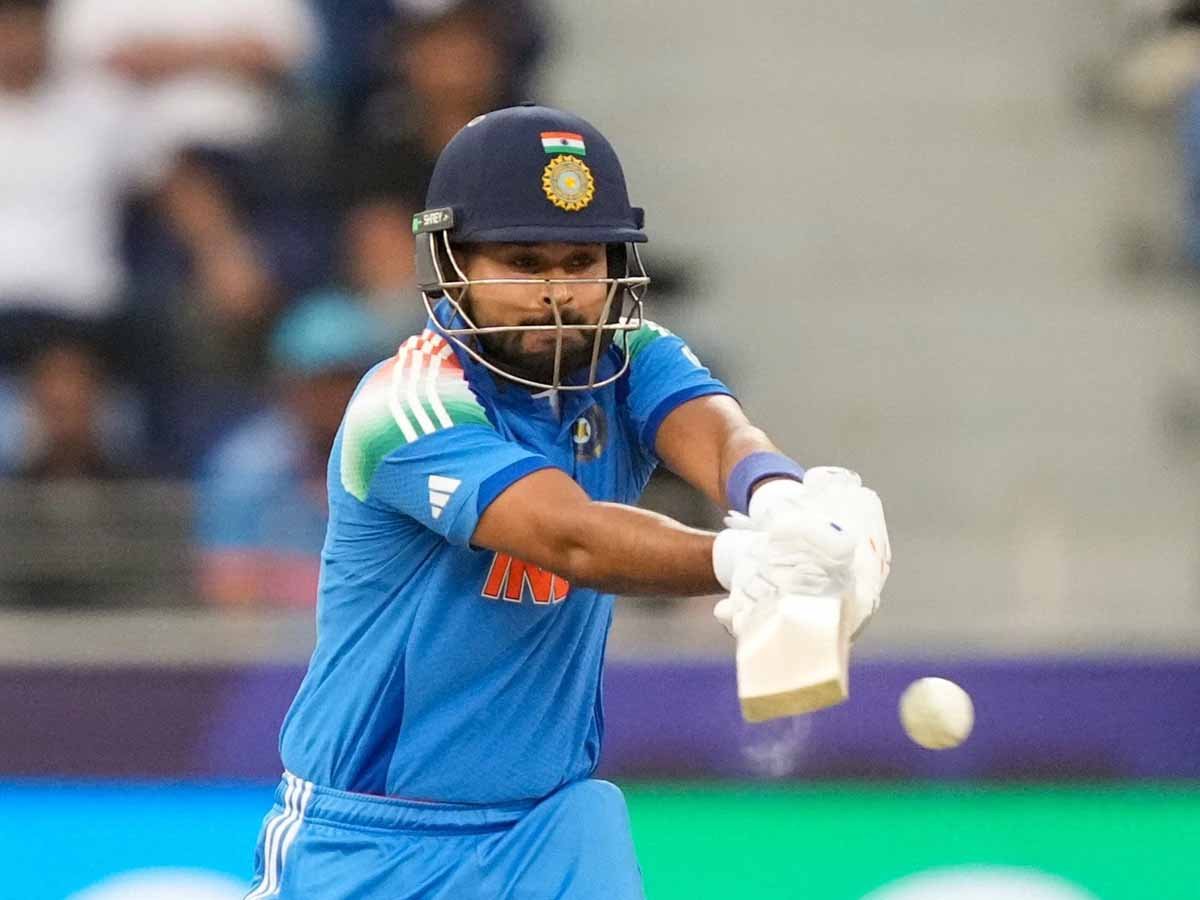 आईसीसी के 'Player of the Month' बने Shreyas Iyer, जैकब डफी और रचिन रविंद्र को पछाड़ा 1 Shreyas Iyer