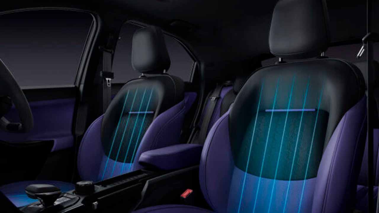 Car में ये 5 Features आपका सफर बनाते हैं सुविधाजनक, जानिए कौन से हैं ये ट्रेंडिंग फीचर्स 4 Ventilated Seats Car Trending Features