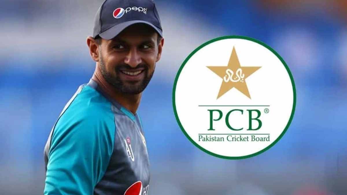 PCB: पाक क्रिकेट में बड़ी हलचल, शोएब मलिक ने पाक क्रिकेट के मेंटर पद से दिया इस्तीफा 1 shoaib malik resigns pcb