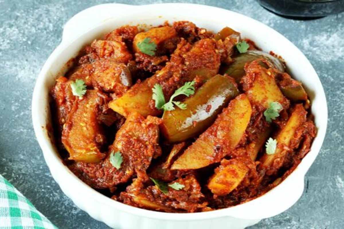 Aloo Baingan (Punjabi Style) in Mustard oil