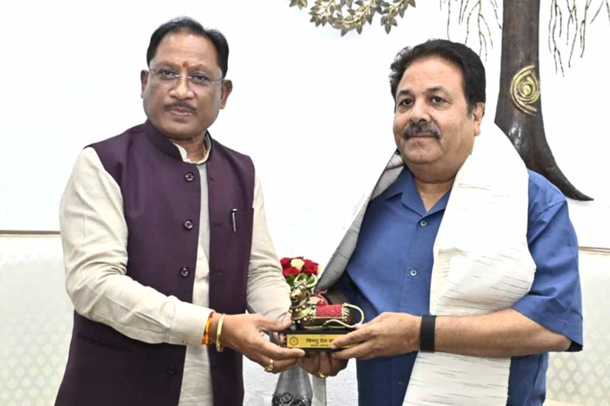 BCCI उपाध्यक्ष राजीव शुक्ला ने की मुख्यमंत्री साय से खास मुलाकात, विकास और खेल को लेकर हुई चर्चा 1 BCCI