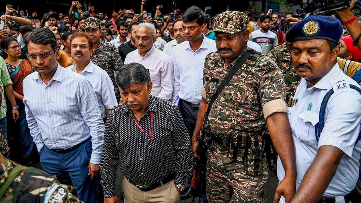 Kolkata Gangrape पर पुलिस का बड़ा एक्शन, जांच के लिए बनाई गई 5 सदस्यों वाली SIT टीम 1 Kolkata Gnagrape SIT