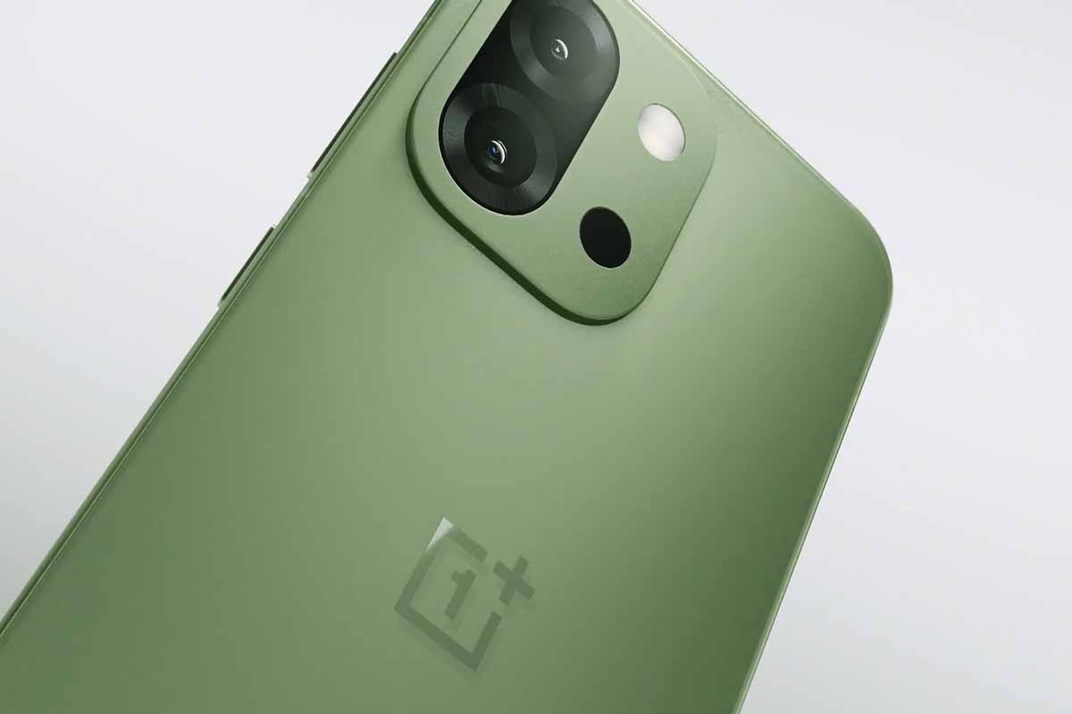 OnePlus 13s