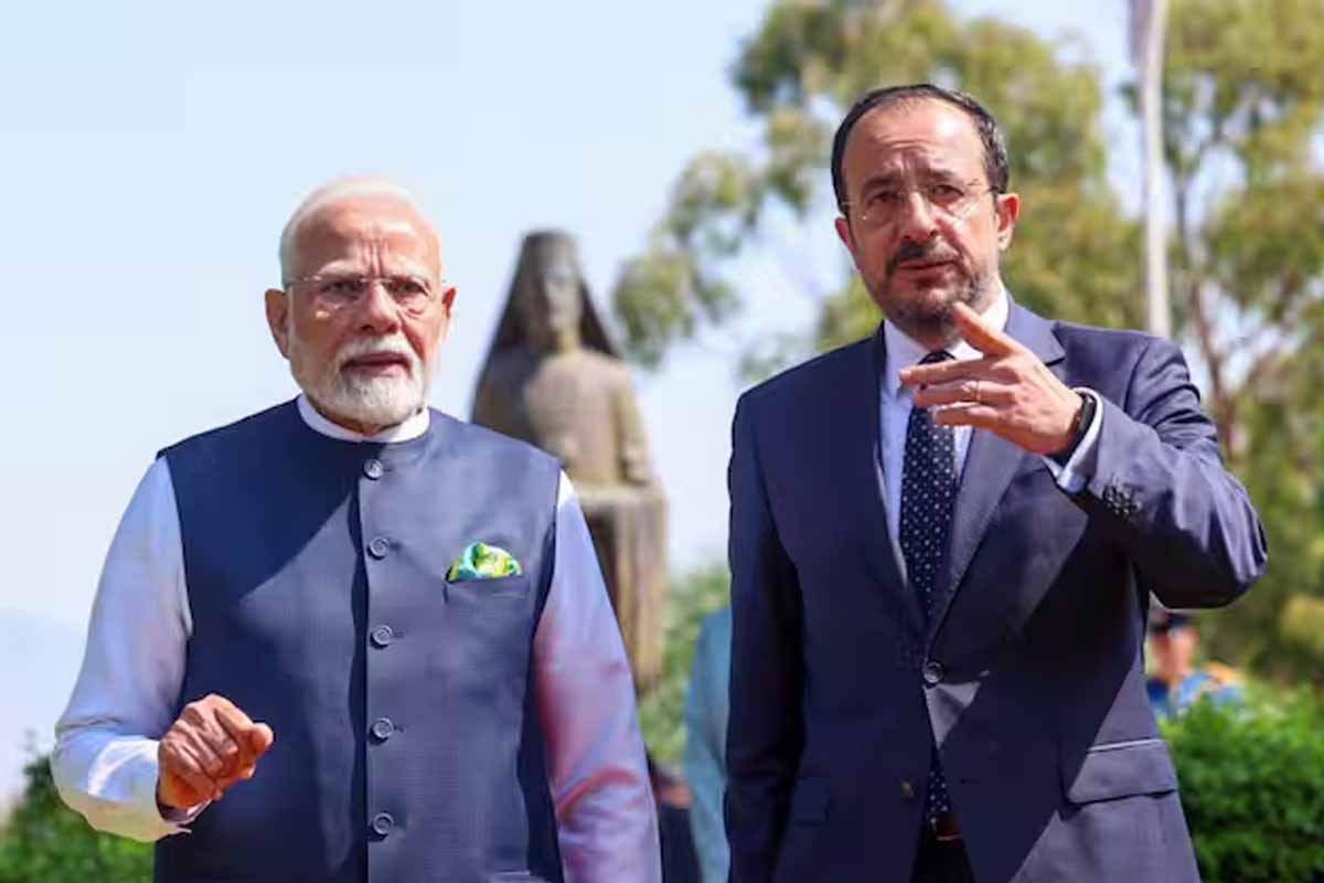 PM Modi का बड़ा बयान, साइप्रस में बोले – 'अब युद्ध नहीं, संवाद का समय है' 1 PM Modi
