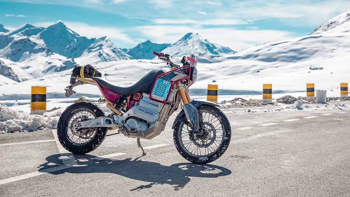 Royal Enfield की इलेक्ट्रिक बाइक की लद्दाख में दिखी पहली झलक, EV सेगमेंट में हिमालयन की लॉन्चिंग करीब, फीचर्स भी जबरदस्त 1 Royal Enfield Himalayan Electric