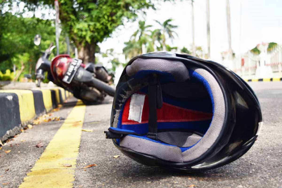 काम की खबर... टू-व्हीलर चालकों के लिए खास अलर्ट : इन तीन Safety Gear को कभी न करें नजरअंदाज, नहीं को धो बैठोगे जान से हाथ 1 Safety Gear