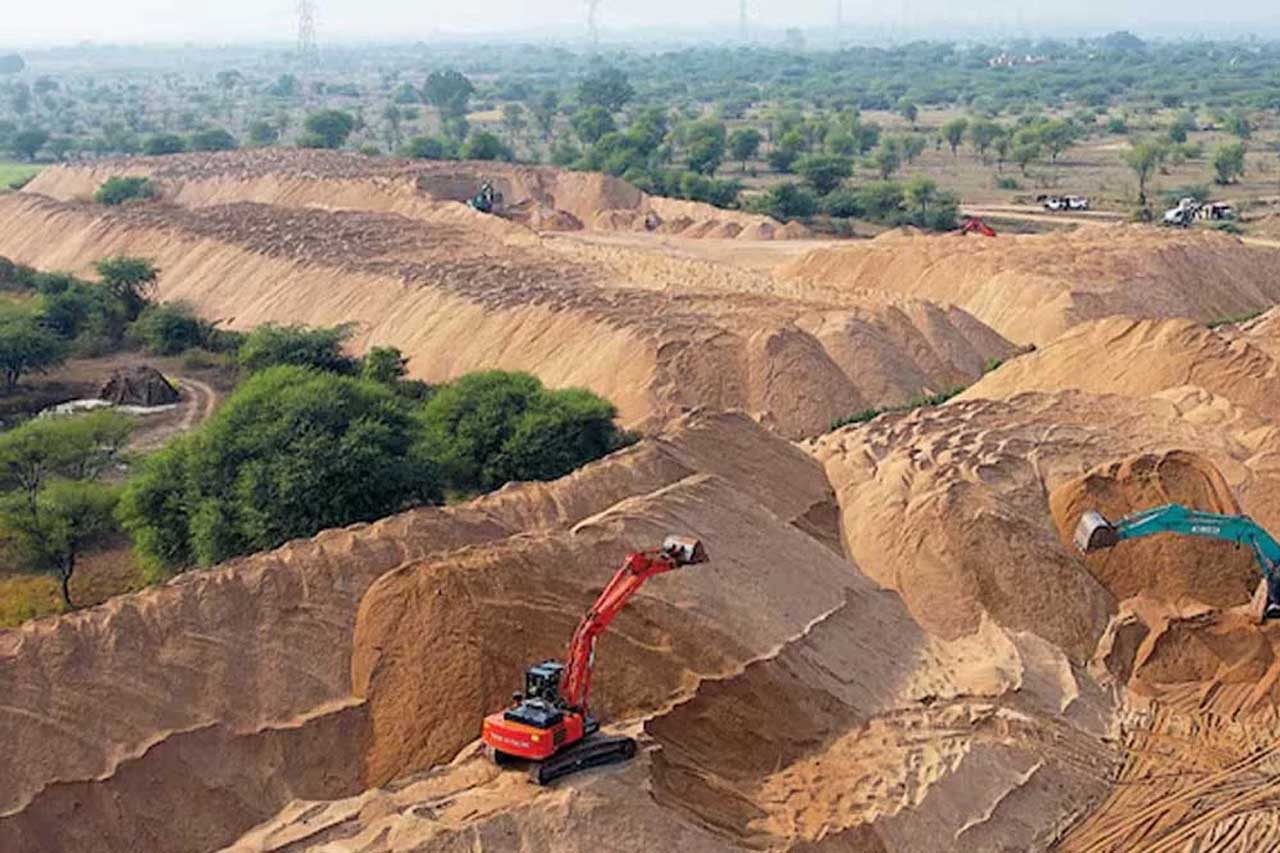 CG News: रेत खनन में पारदर्शिता, पर्यावरण संरक्षण और अवैध उत्खनन पर सख्ती शासन की सर्वोच्च प्राथमिकता 1 1 6 CG News: रेत खनन में पारदर्शिता, पर्यावरण संरक्षण और अवैध उत्खनन पर सख्ती शासन की सर्वोच्च प्राथमिकता