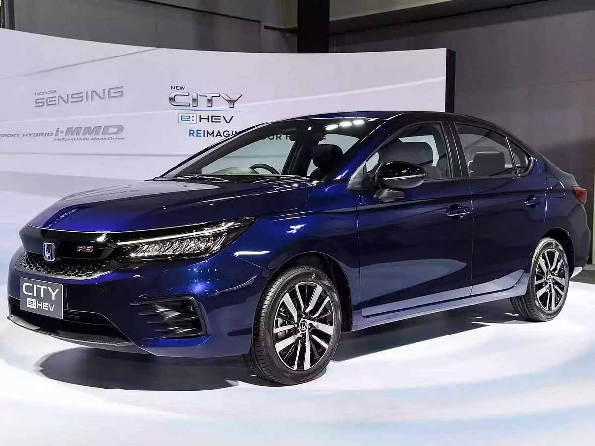 27kmpl माइलेज वाली Honda City Hybrid की कीमत में भारी कटौती, फ्यूल बचत और फीचर्स दोनों में अव्वल 1 Honda City Hybrid