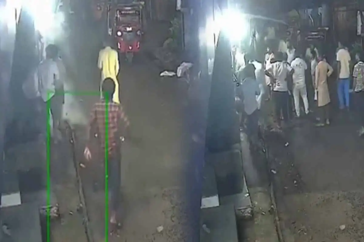 Jabalpur News: 10 रुपये की चाय पर हंगामा, दुकानदार ने ग्राहक पर फेंका खौलता पानी, देखे वीडियो 1 Jabalpur News