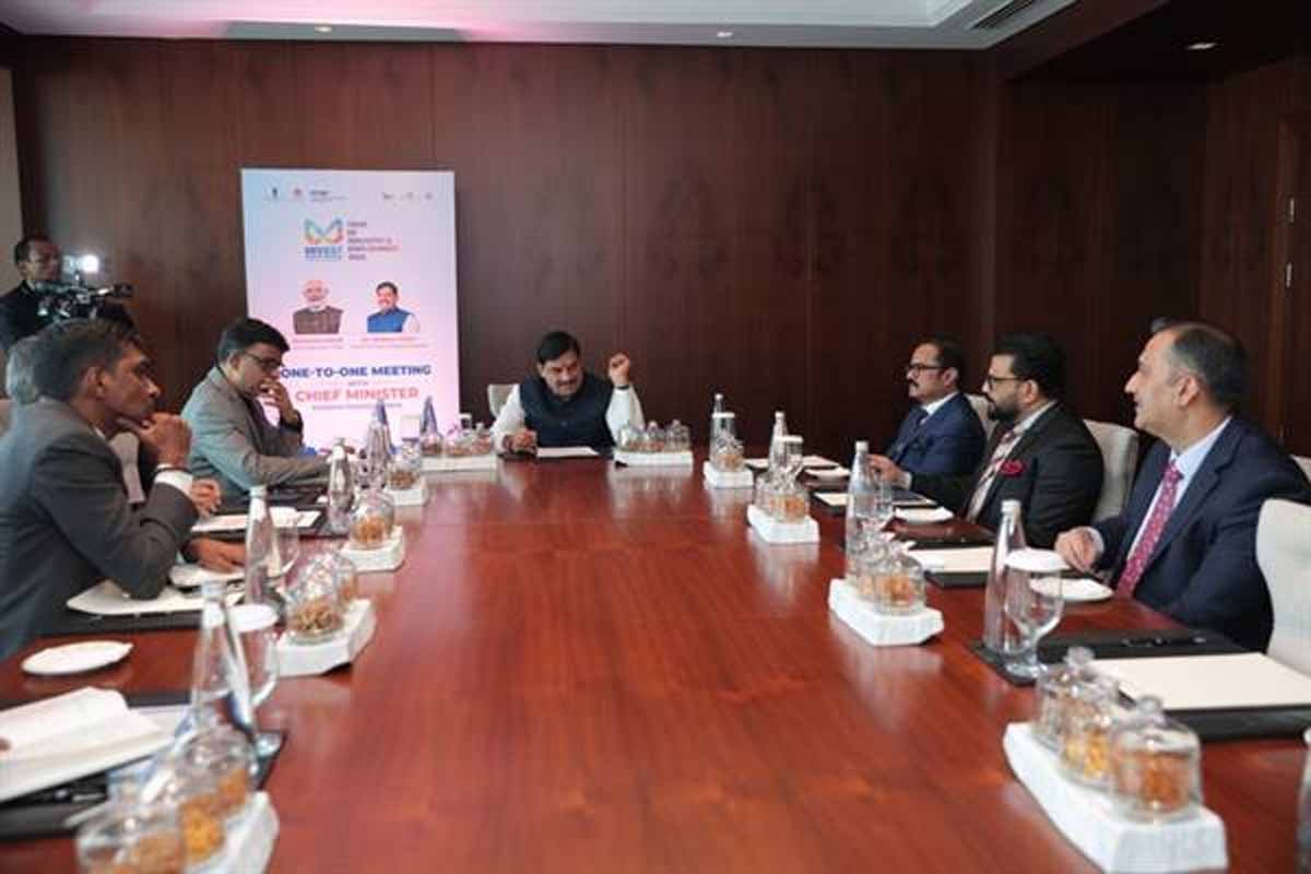 MP News: CM Mohan की लुलु समूह के निदेशक सलीम से वन-टू-वन चर्चा 1 MP News CM Mohan Lulu Group