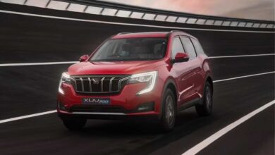 Mahindra XUV700 SUV