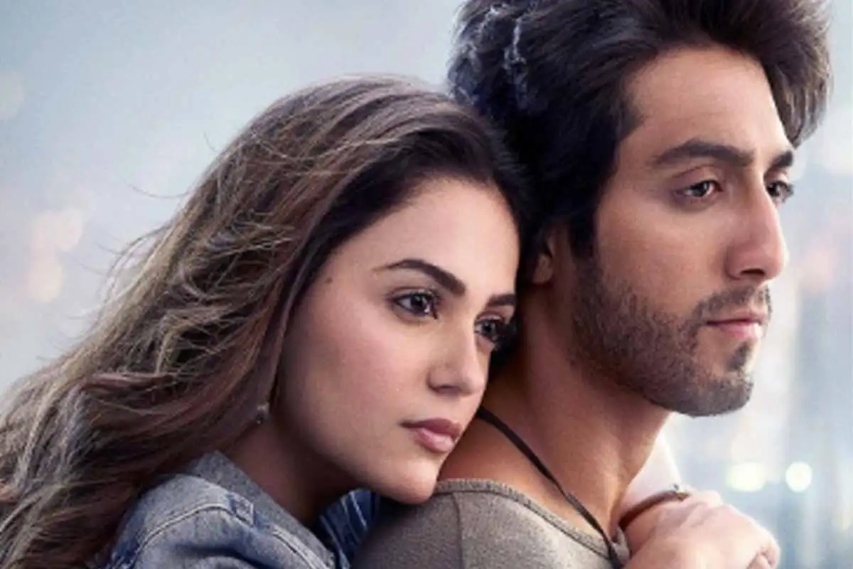 Saiyaara Review: न कहानी नई, न ट्विस्ट फिर भी टिकी, जानिए पूरा रिव्यू 1 Saiyaara Review