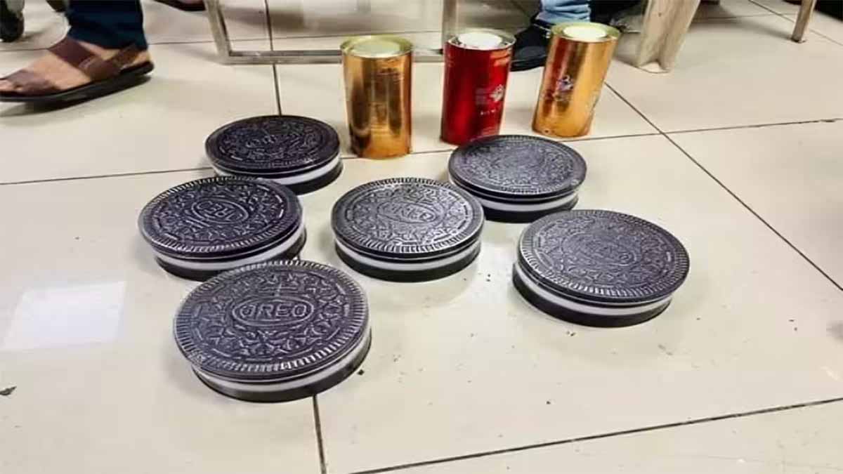 Smuggling News: मुंबई एयरपोर्ट पर जब्त किए गए 62.6 करोड़ रुपए की कोकीन, डीआरआई ने महिला को किया गिरफ्तार 1 cocaine arrest mumbai airport