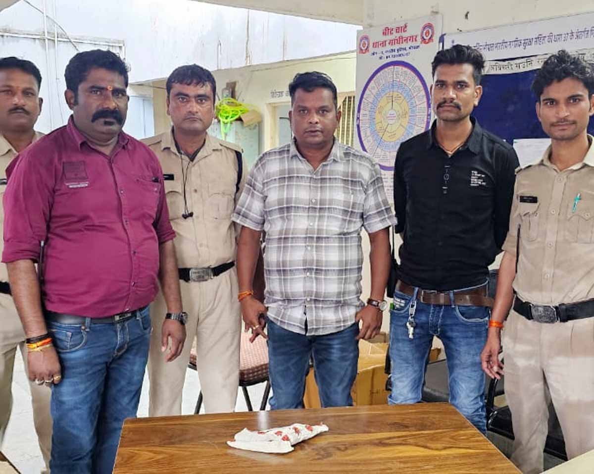 gandhi nagar police